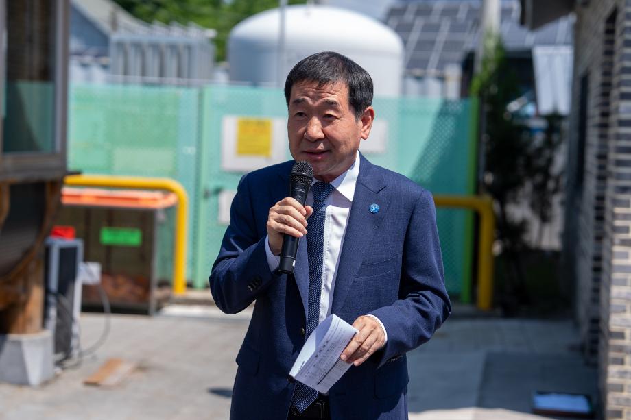 노인복지모델 시범마을 현판식