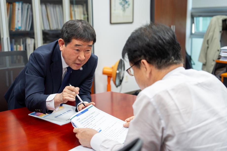 이재영 증평군수, 지역 현안 사업 해결을 위해 국회 방문