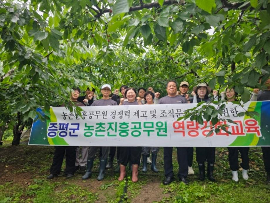 주말 반납한 증평 농촌진흥공무원, 체리밭에서 답을 찾다