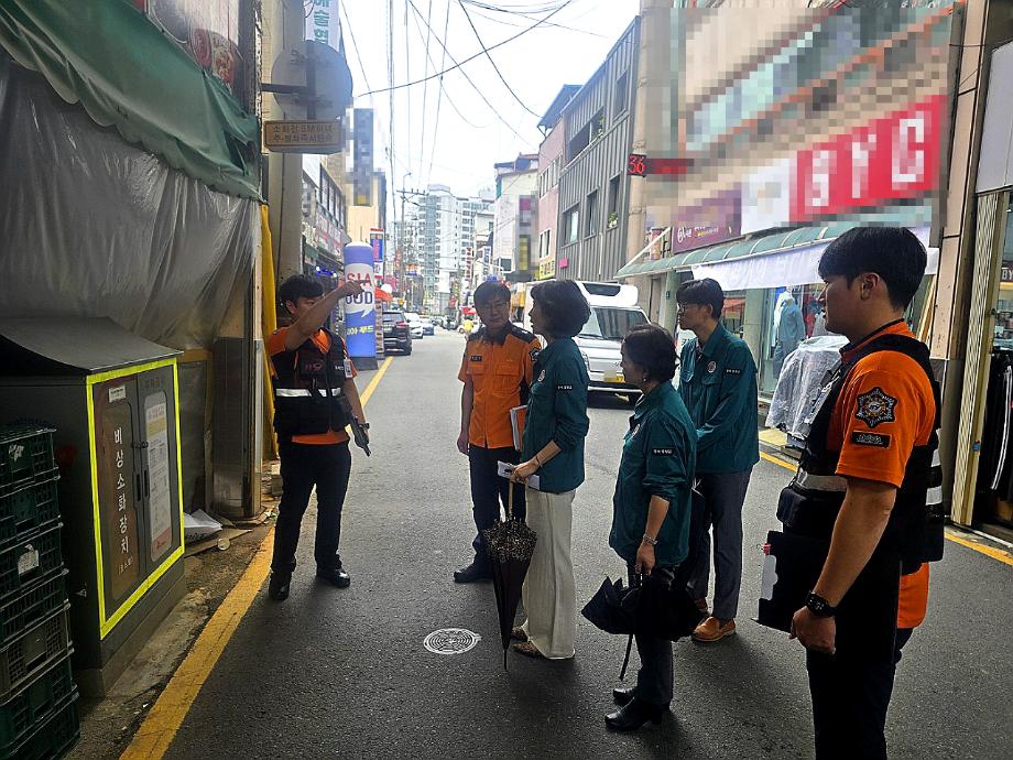 증평군, 추석 앞두고 전통시장 합동 안전점검