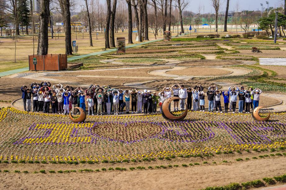 “아이들의 손끝에서 피어나는 증평의 미래”