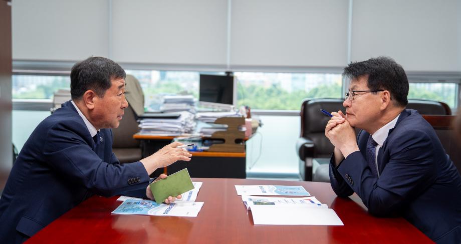 이재영 증평군수, 국회 찾아 ‘두 발로 뛰며 국비 확보 총력’