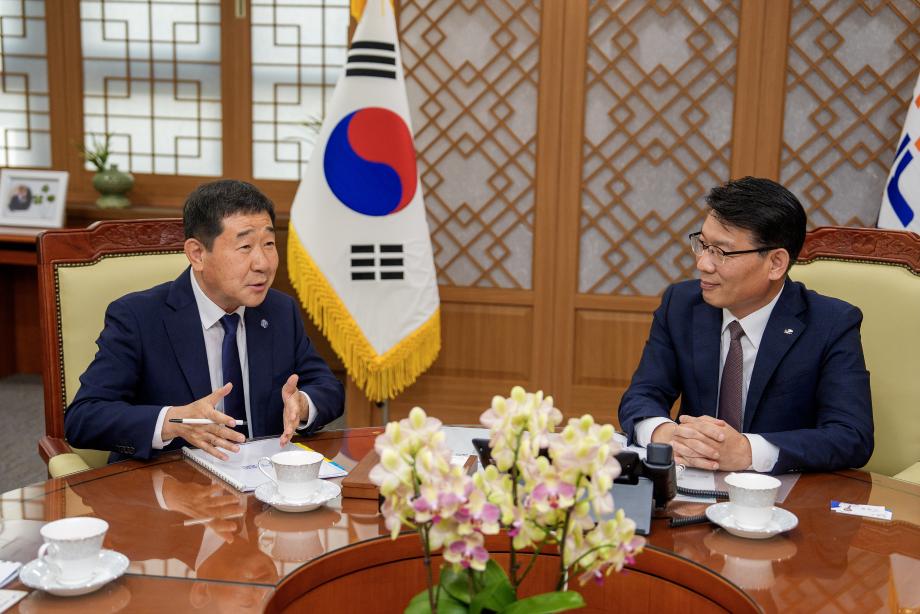 이재영 증평군수, 한국농어촌공사와 농정 현안사업 협의